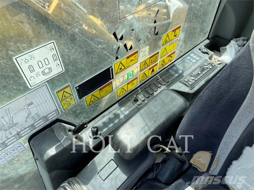 CAT 326FL Гусеничные экскаваторы