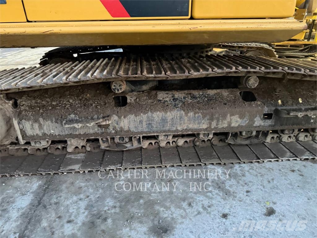CAT 326FL Kāpurķēžu ekskavatori
