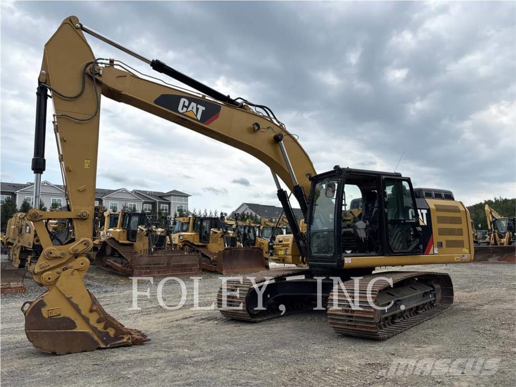 CAT 326FL Raupenbagger