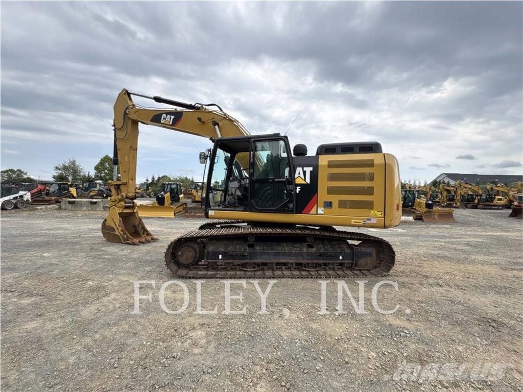 CAT 326FL Raupenbagger