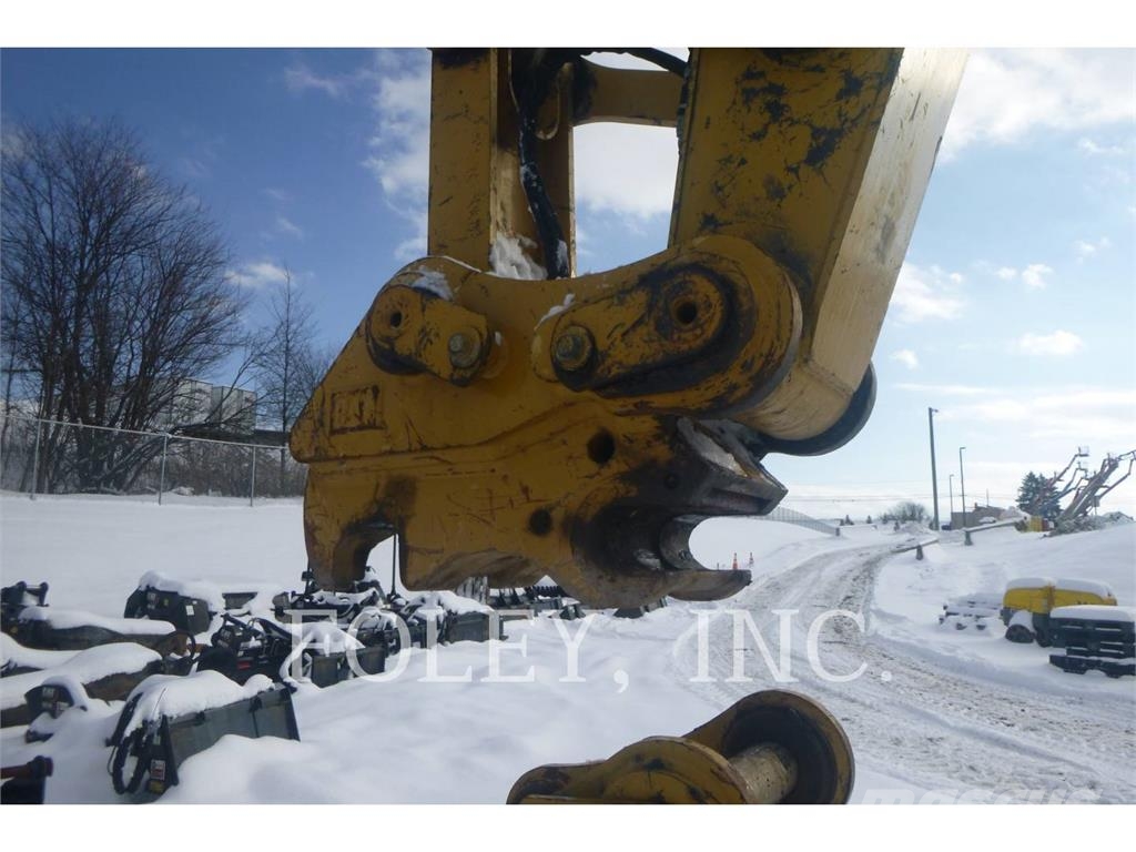 CAT 326FL Bagri goseničarji