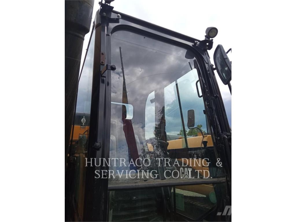 CAT 326FLN حفارات زحافة