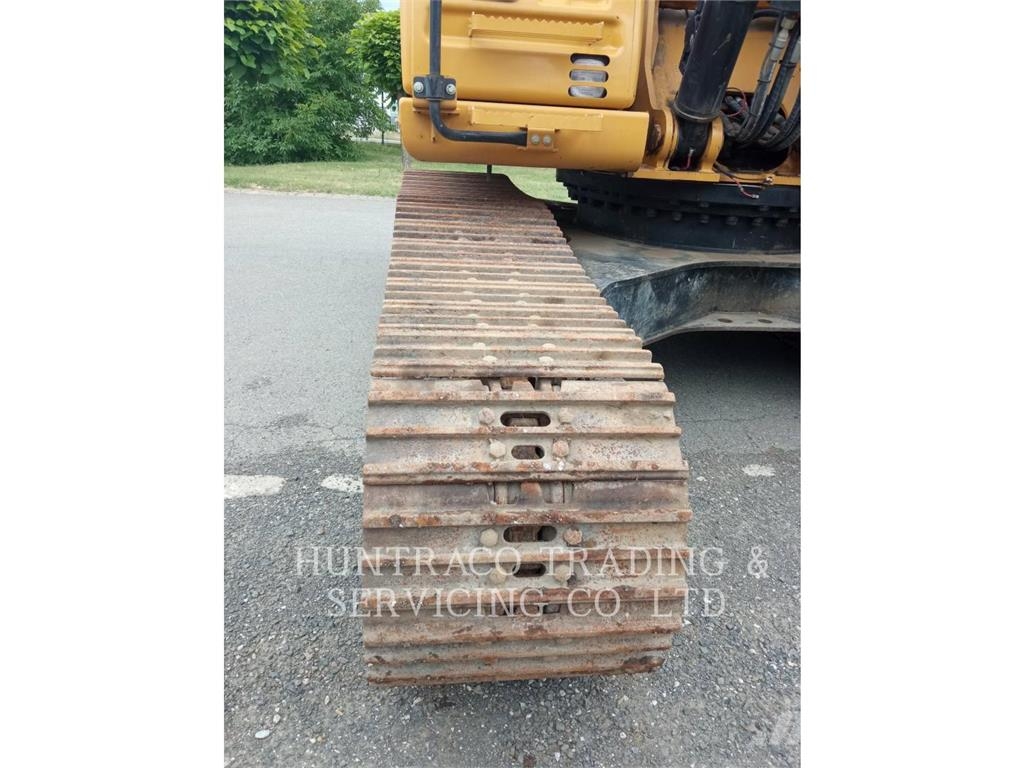 CAT 326FLN حفارات زحافة