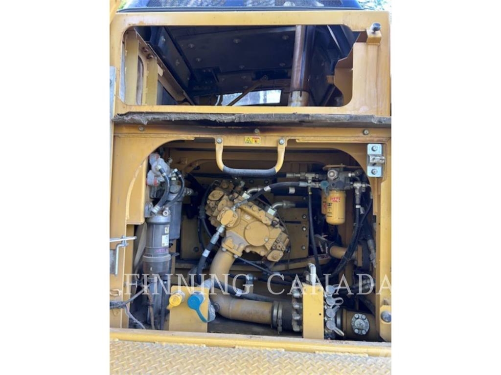 CAT 329E Kāpurķēžu ekskavatori