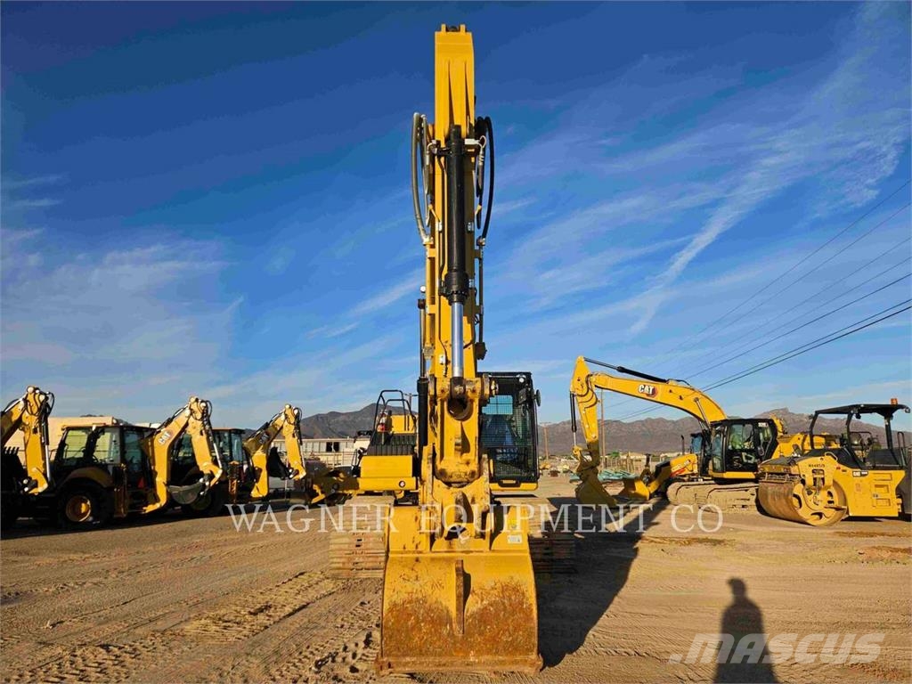 CAT 330 حفارات زحافة
