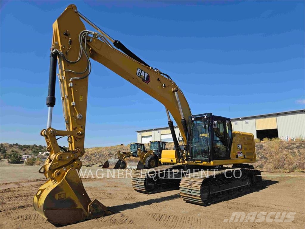 CAT 330 حفارات زحافة