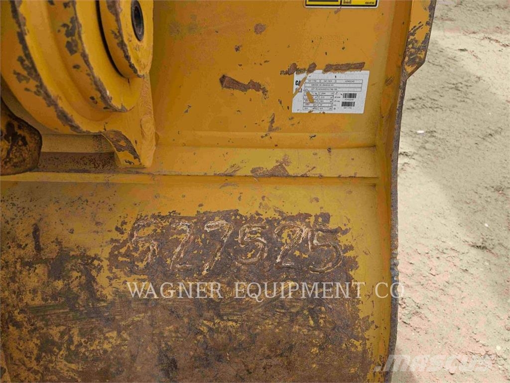 CAT 330 حفارات زحافة
