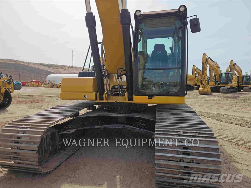 CAT 330 حفارات زحافة