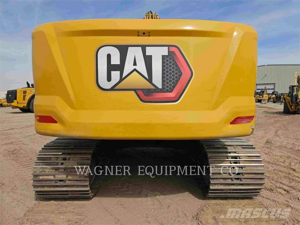 CAT 330 حفارات زحافة