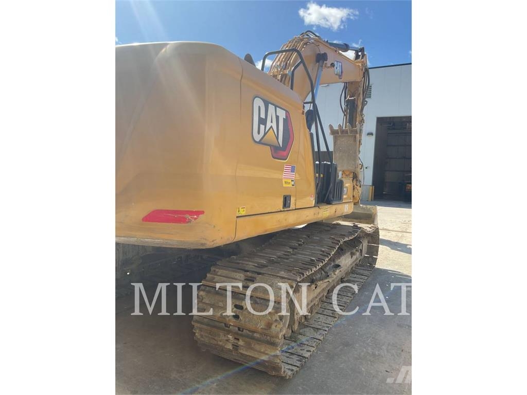 CAT 330 Gravemaskiner på larvebånd