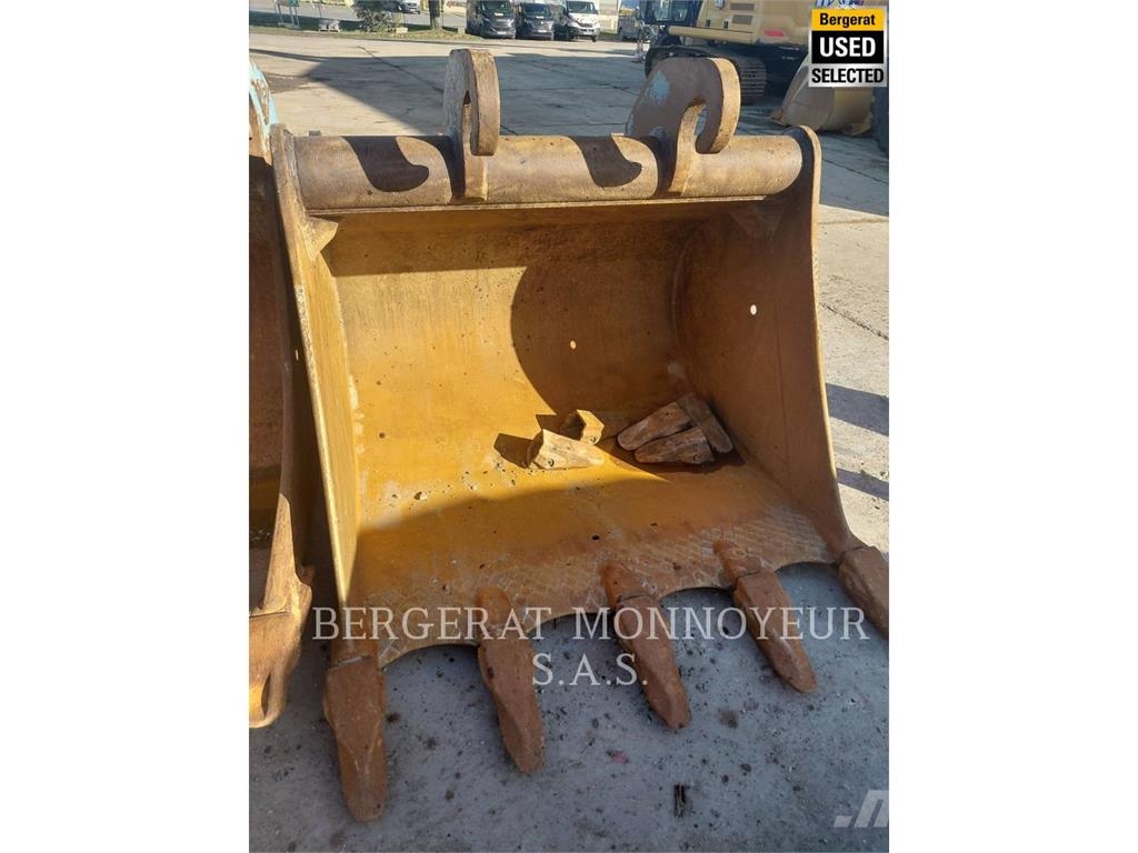 CAT 330 حفارات زحافة