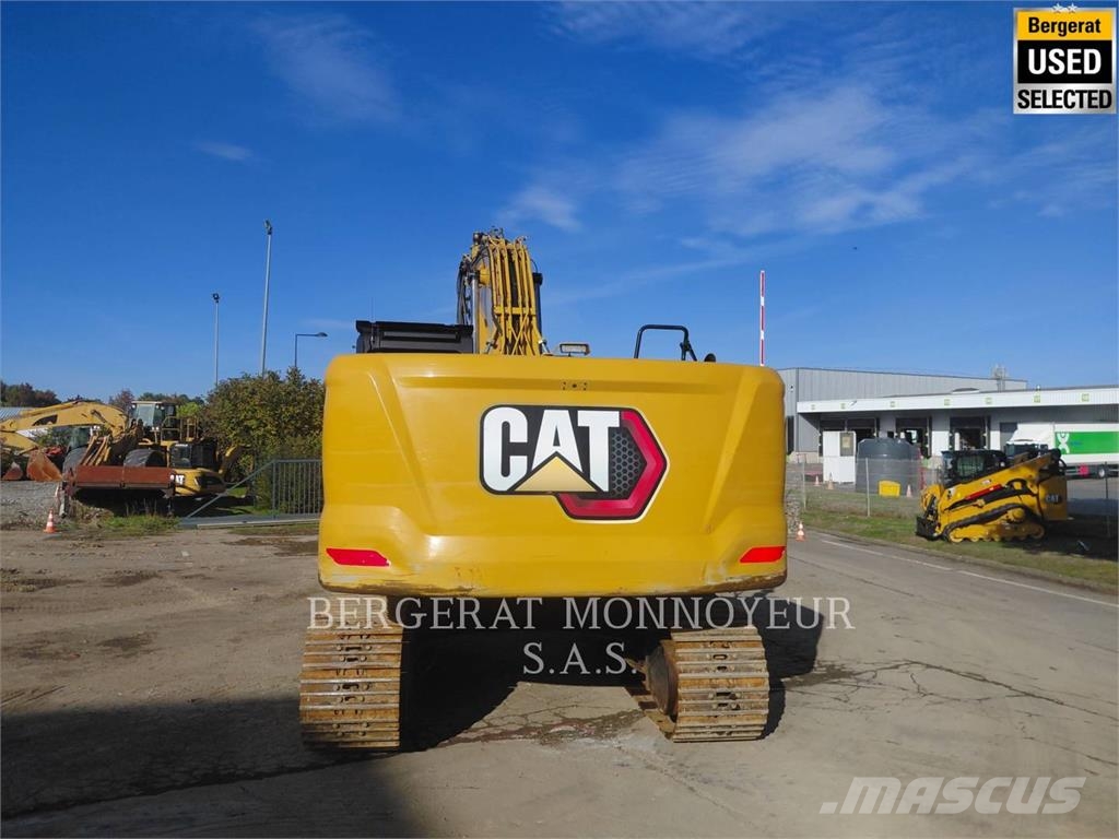 CAT 330 حفارات زحافة