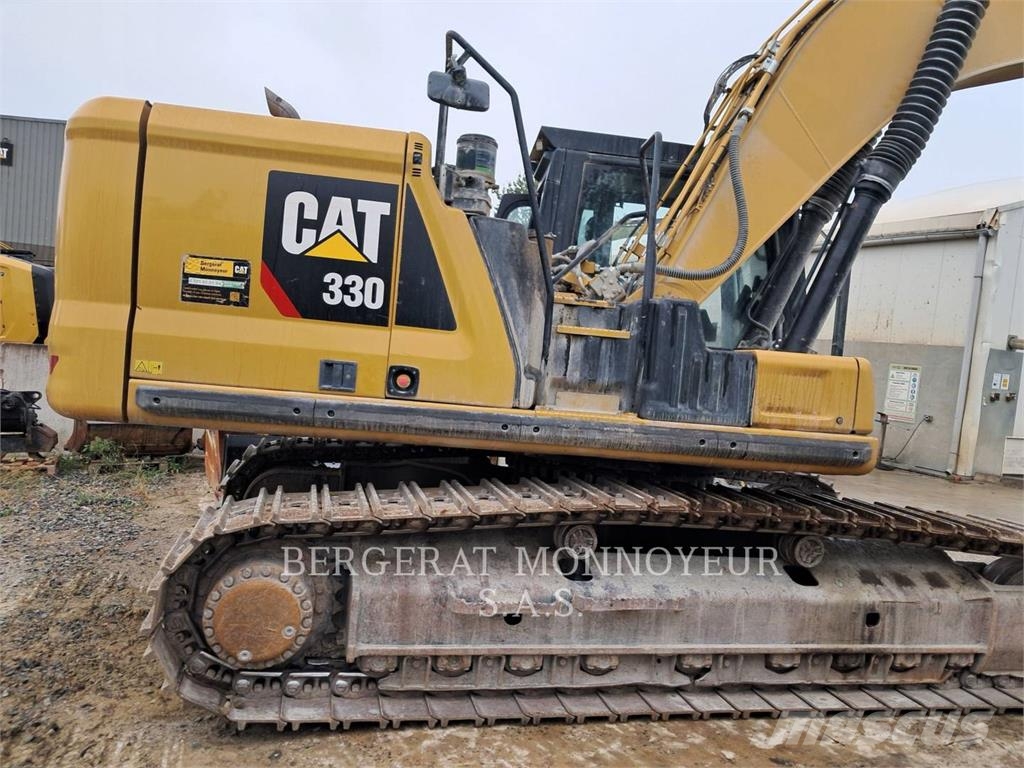 CAT 330 حفارات زحافة