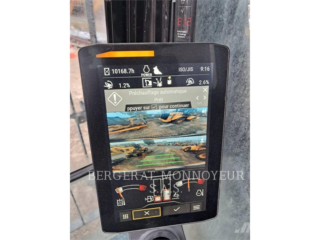 CAT 330 حفارات زحافة