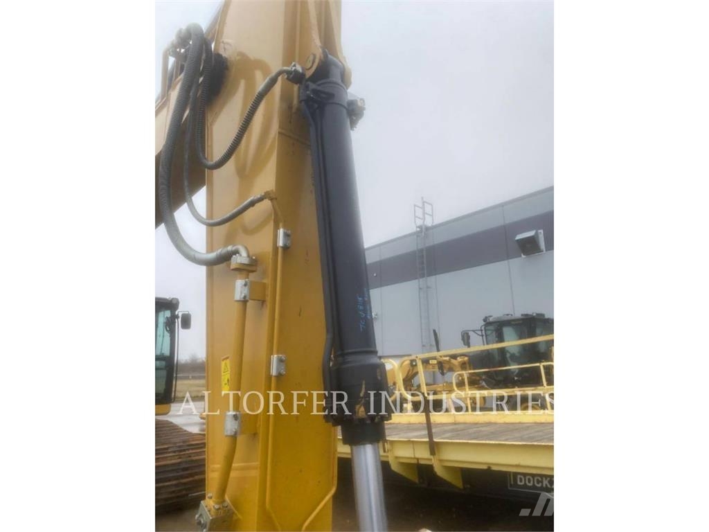 CAT 330-07 Excavatoare pe șenile