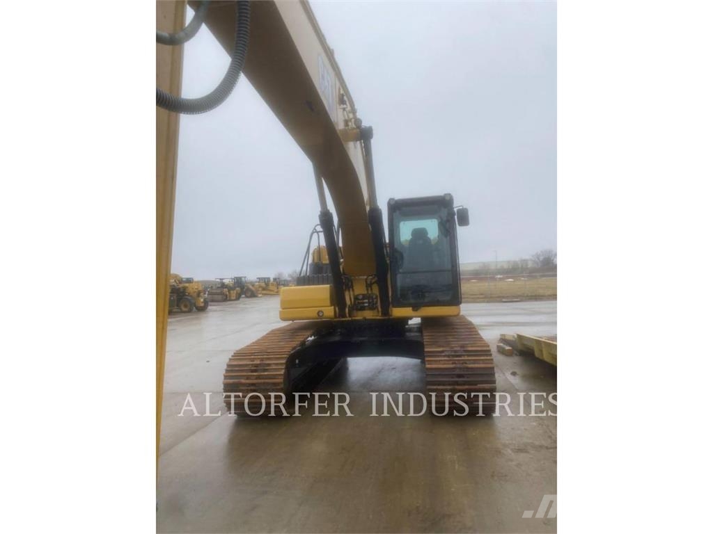 CAT 330-07 Excavatoare pe șenile
