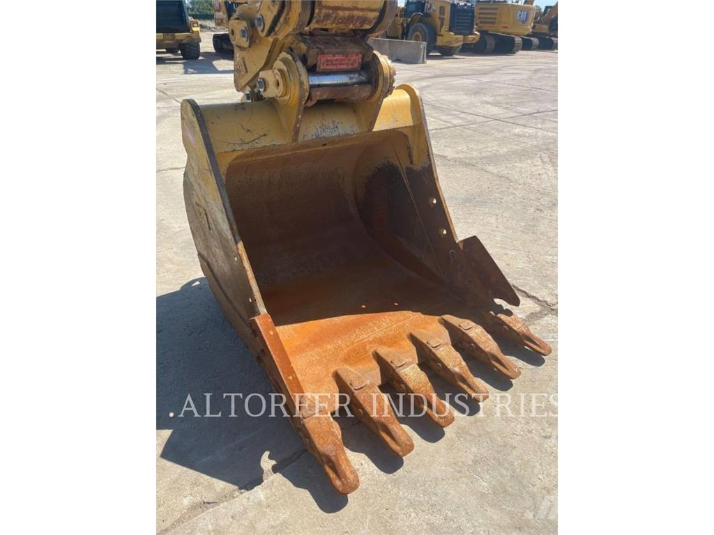 CAT 330-07 Beltegraver