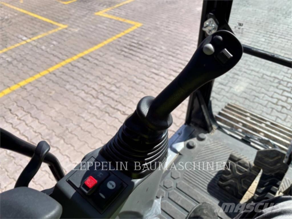 CAT 330-07 Bagri goseničarji