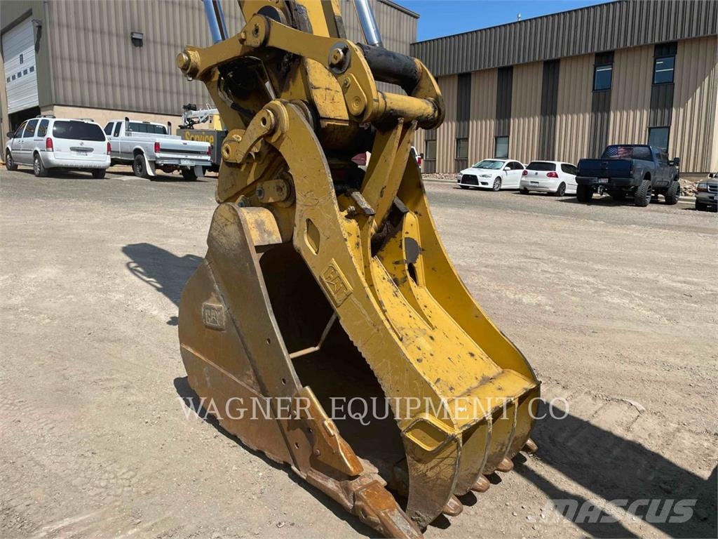 CAT 330-07 Pásové rýpadlá