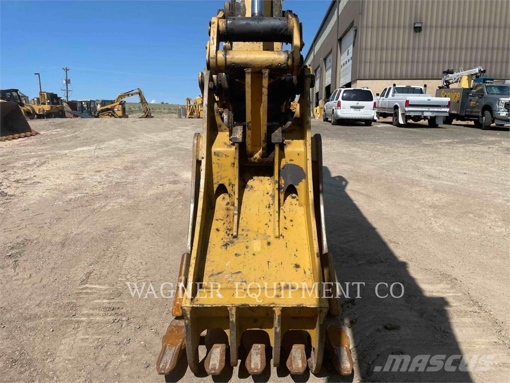 CAT 330-07 Pásové rýpadlá