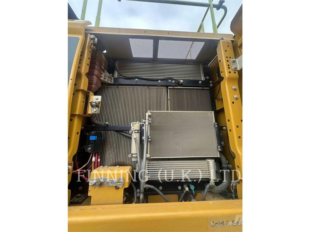 CAT 330 2D Crawler excavators
