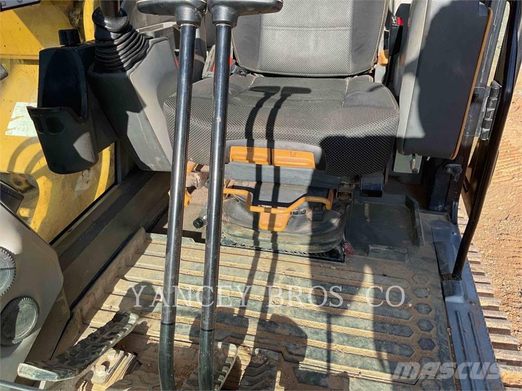 CAT 330 QC Rupsgraafmachines