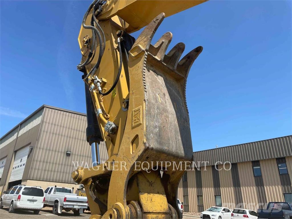 CAT 330 THB Excavadoras sobre orugas