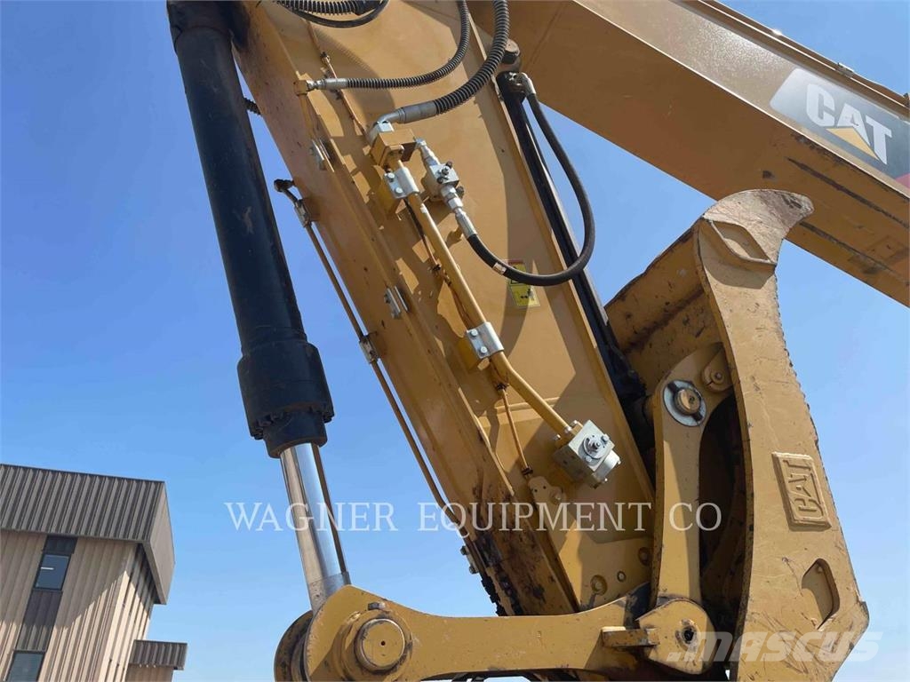 CAT 330 THB Excavadoras sobre orugas