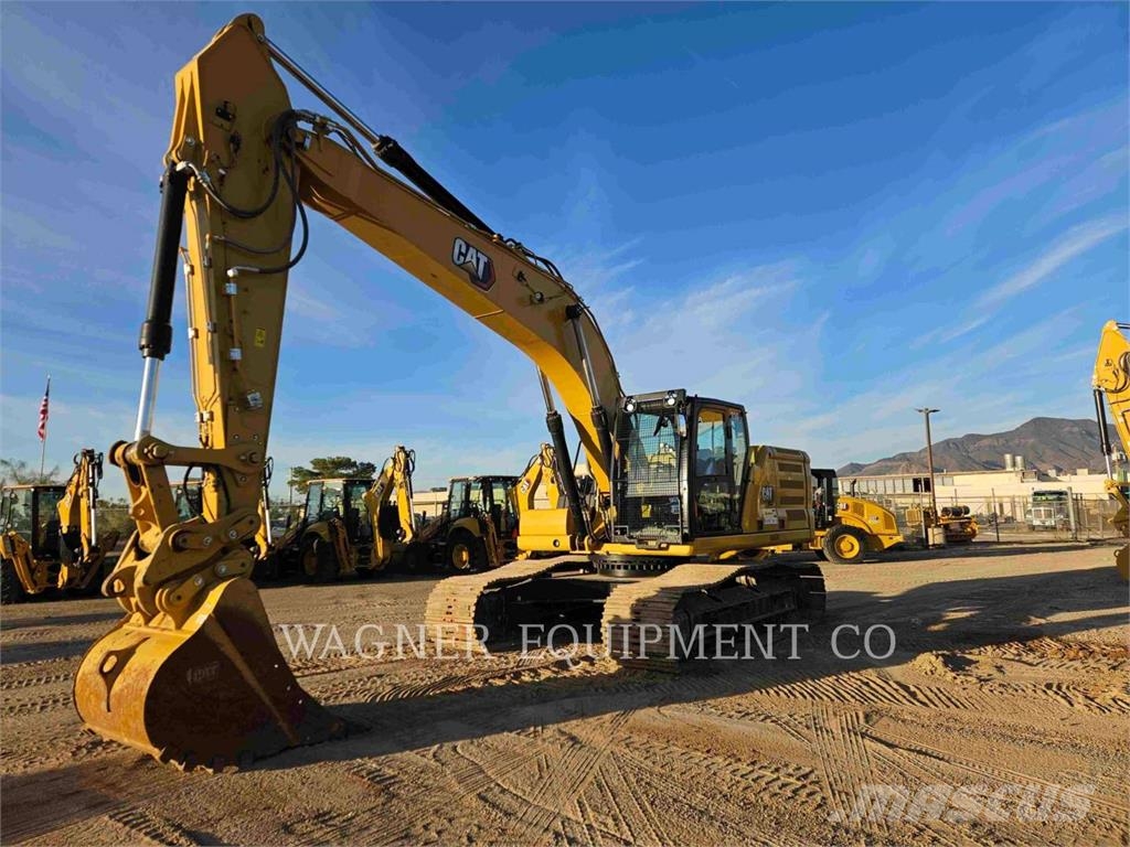 CAT 33007 حفارات زحافة