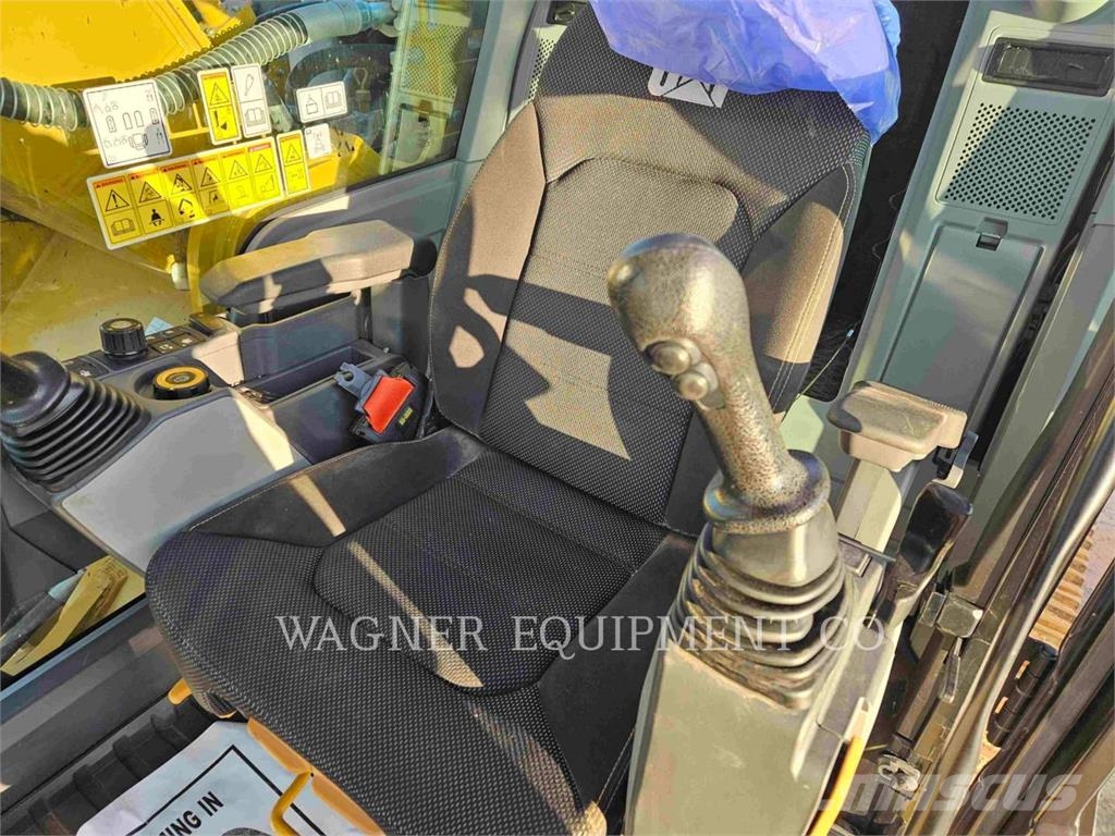 CAT 33007 حفارات زحافة