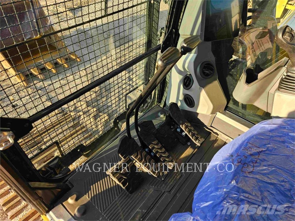 CAT 33007 حفارات زحافة