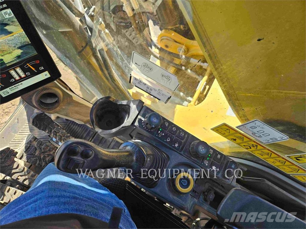 CAT 33007 Raupenbagger