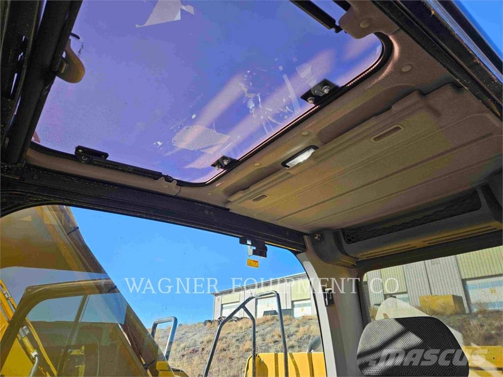 CAT 33007 Raupenbagger