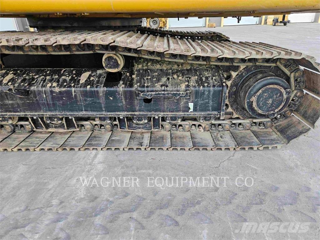 CAT 33007 Lánctalpas kotrók