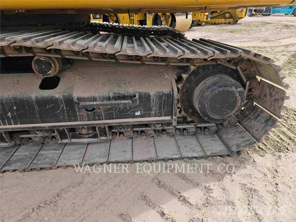 CAT 33007 Kāpurķēžu ekskavatori