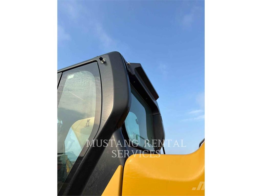 CAT 33007 Excavatoare pe șenile