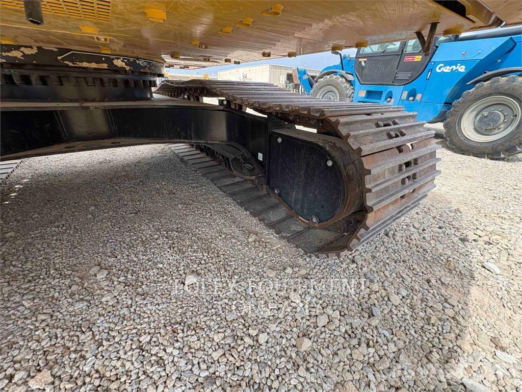 CAT 33007 Excavadoras sobre orugas
