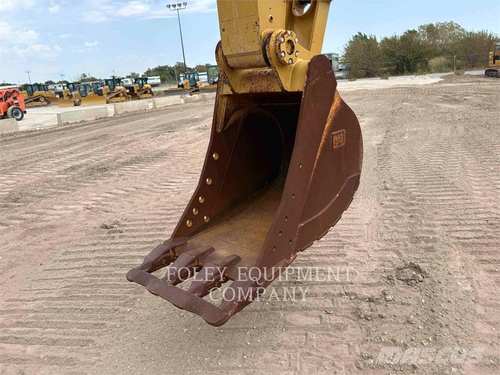 CAT 33007 Excavadoras sobre orugas