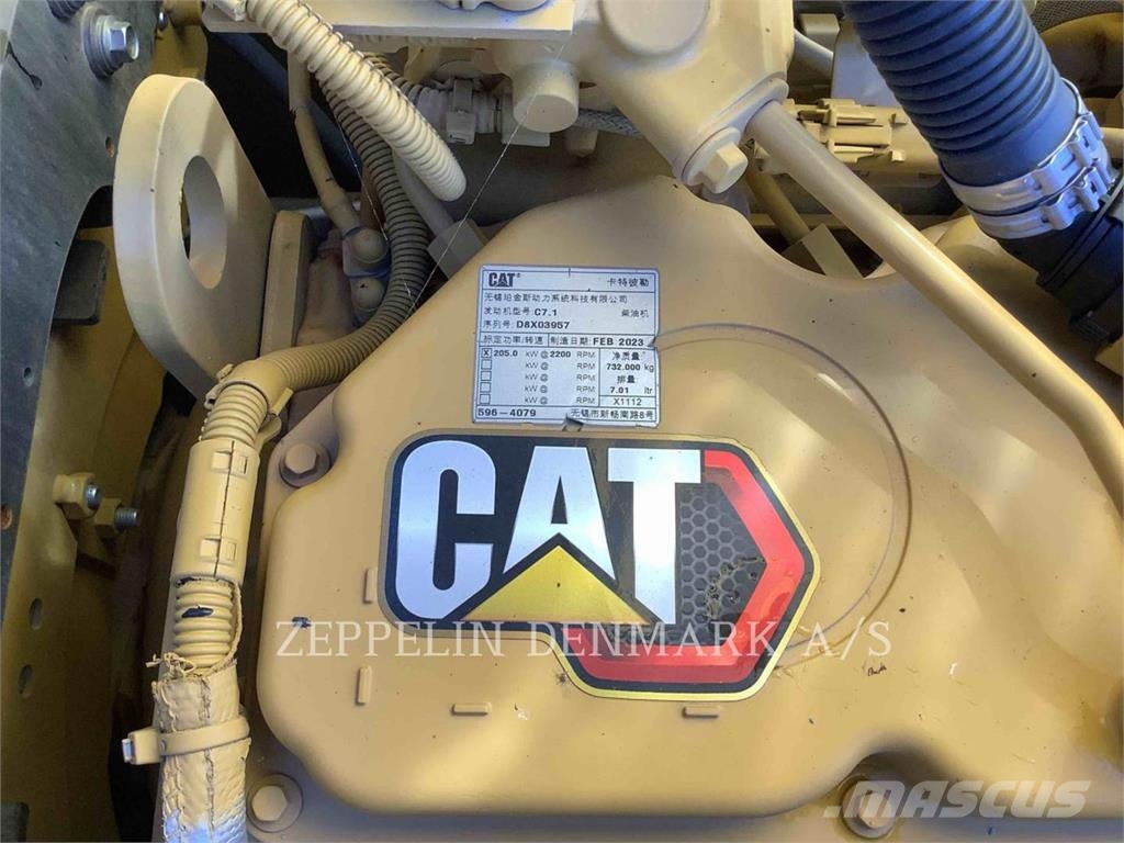 CAT 33007 Gravemaskiner på larvebånd