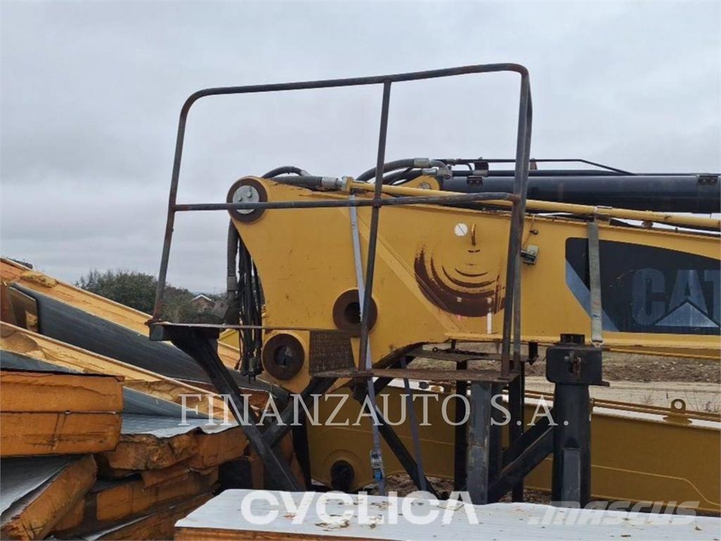 CAT 330DL Pásové rýpadlá