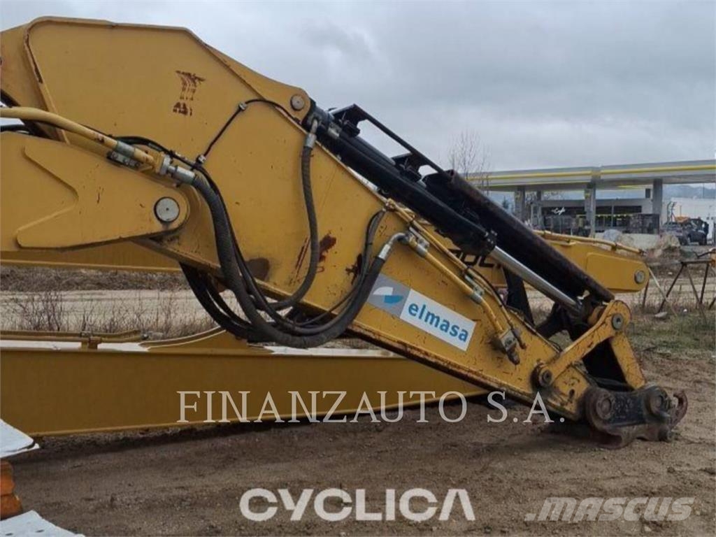 CAT 330DL Pásové rýpadlá