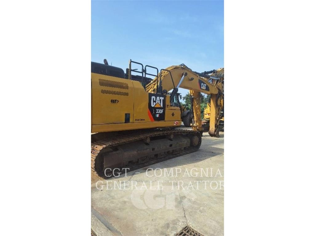 CAT 330F Paletli ekskavatörler