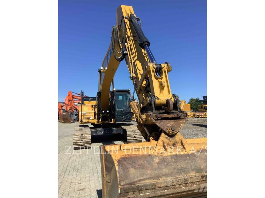 CAT 330FL Rupsgraafmachines