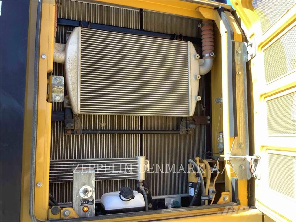 CAT 330FL Rupsgraafmachines