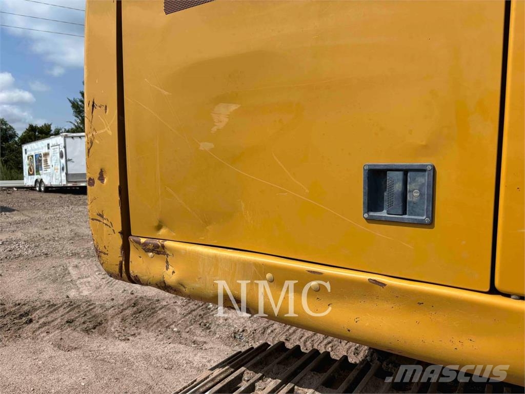 CAT 330FL Excavatoare pe șenile