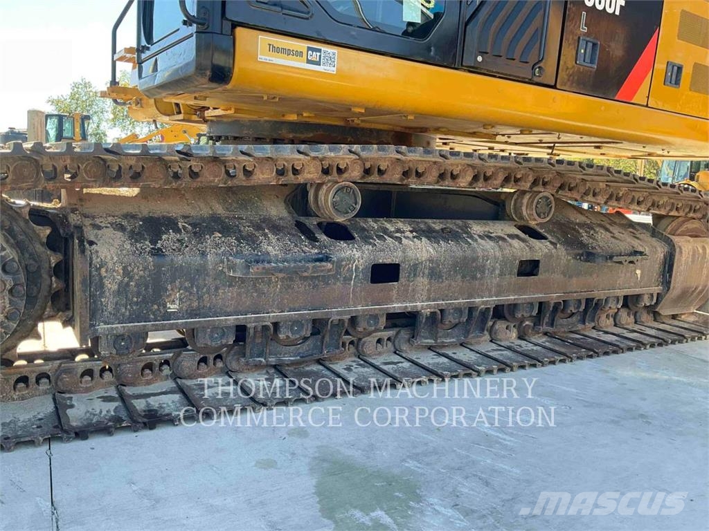 CAT 330FL Roomikekskavaatorid
