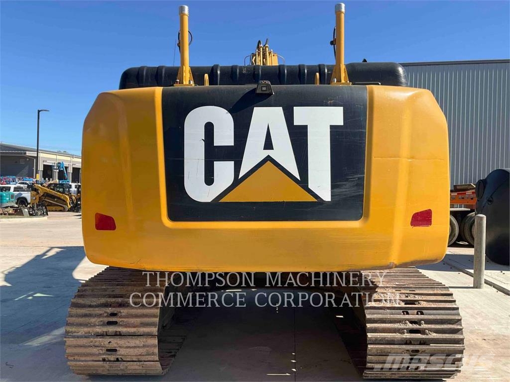 CAT 330FL Roomikekskavaatorid
