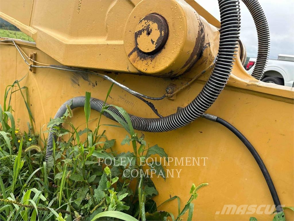 CAT 330FL Bagri goseničarji