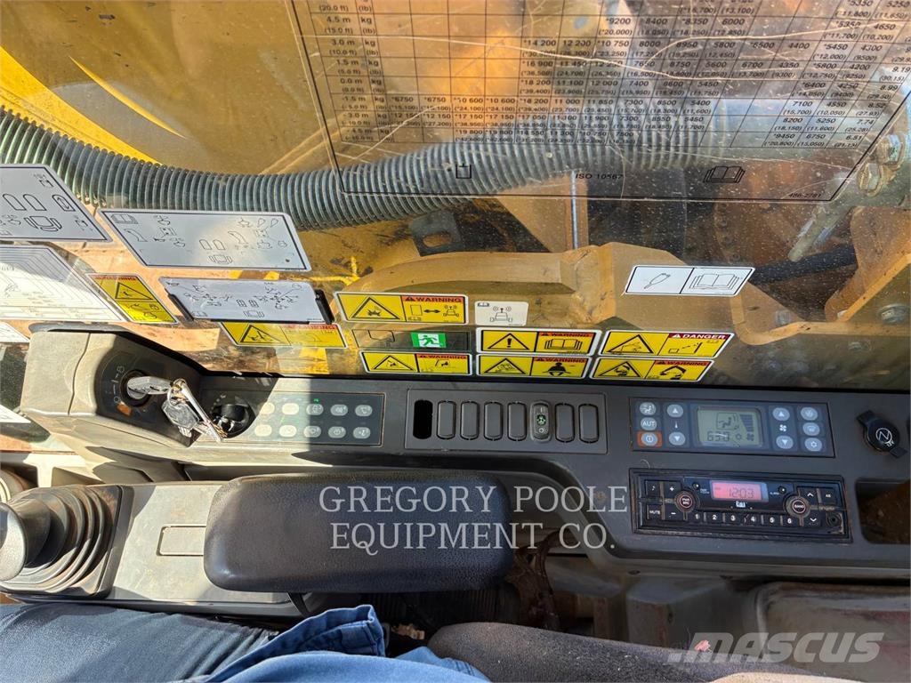 CAT 330FL Kāpurķēžu ekskavatori