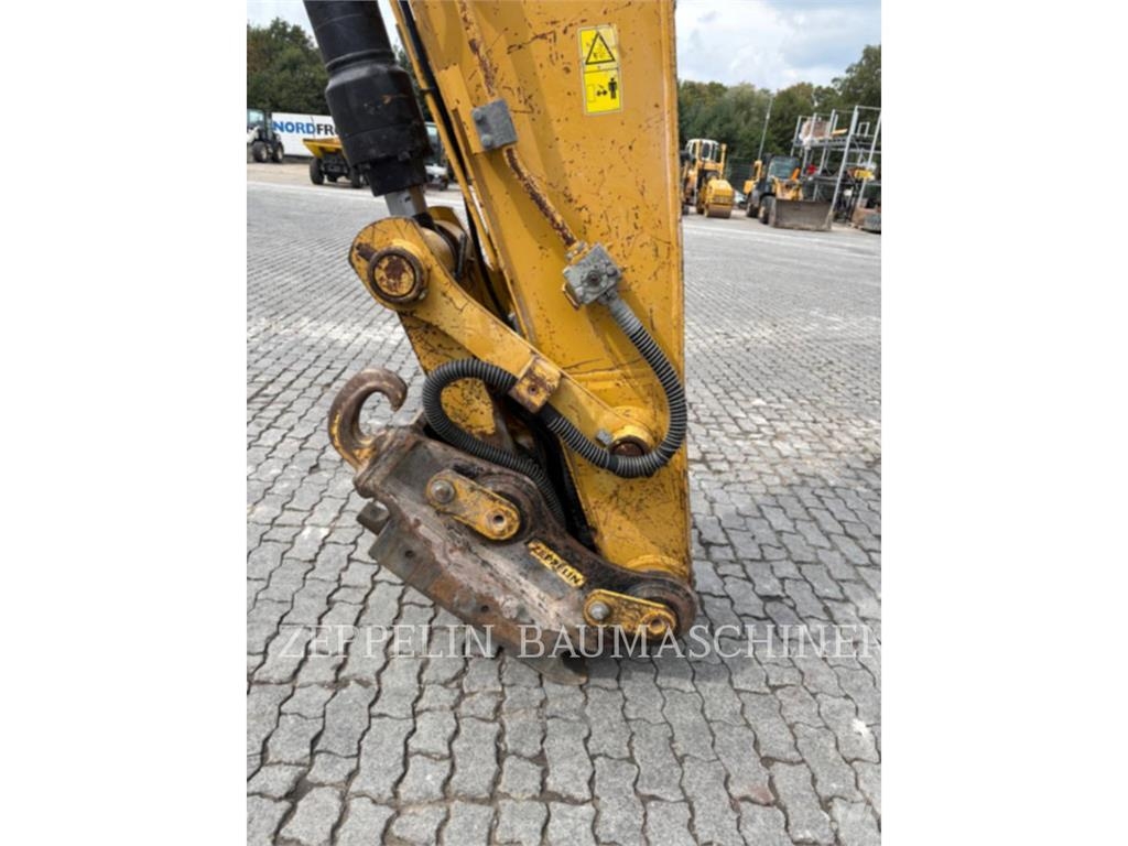 CAT 330FLN Lánctalpas kotrók